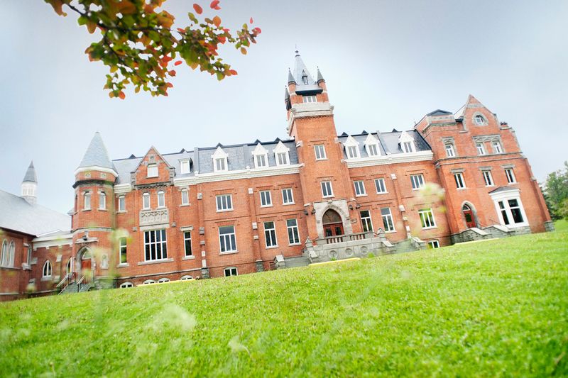 Près de 700 000 $ pour la recherche à l’Université Bishop’s